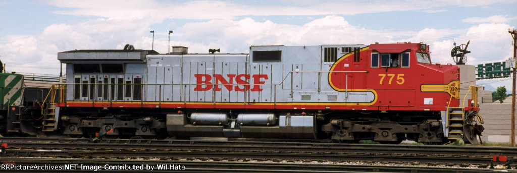 BNSF C44-9W 775